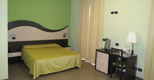 camera-matrimoniale-hotel