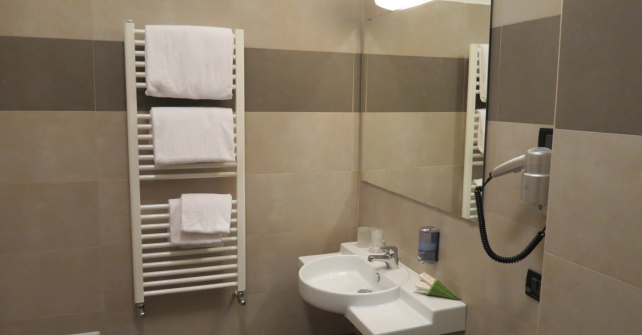 camera-deluxe-hotel