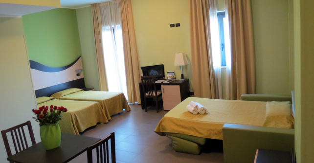 camera-deluxe-hotel